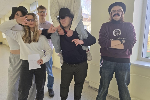 Diskusijos apie angliškų ir rusiškų keiksmažodžių vartojimą